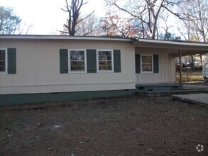 Building Photo - 1951 Shady Ln Dr