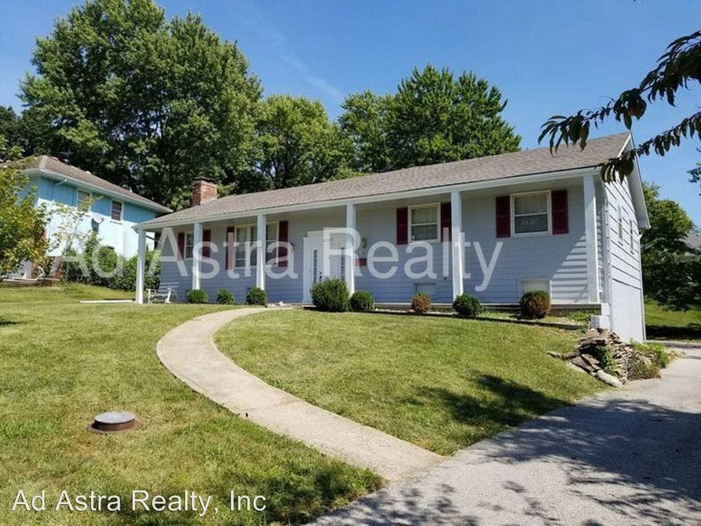 Primary Photo - 6 br, 3 bath House - 10925 Bales Ave