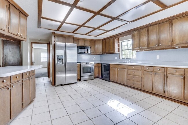 Building Photo - 3 bed, 2 bath home in Midwest City