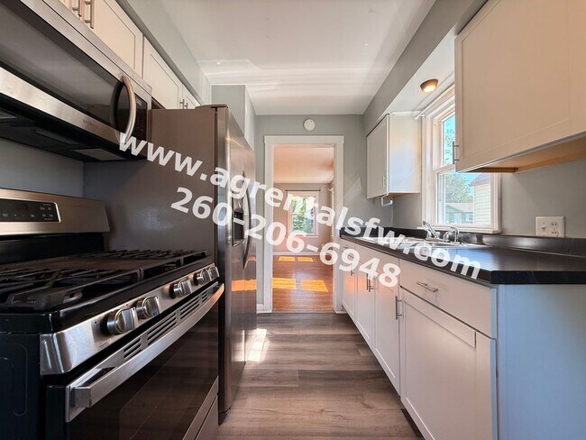 Foto del edificio - 522 Curdes Ave