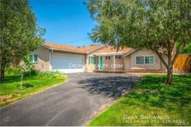 Primary Photo - Lovely 3 bedroom home w/ Pool near UCR