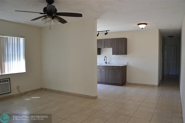 Foto del edificio - 2409 NW 23rd Ln