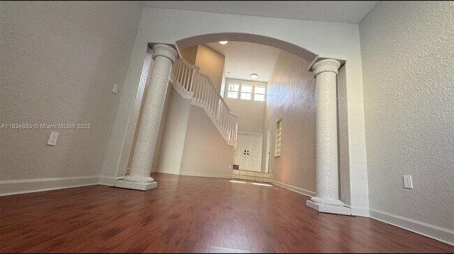 Foto del edificio - 3855 SW 171st Terrace