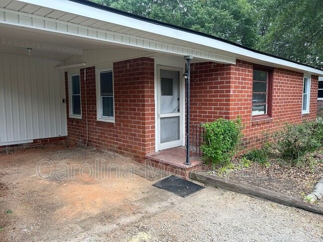 Building Photo - 203 Brushy Creek Rd