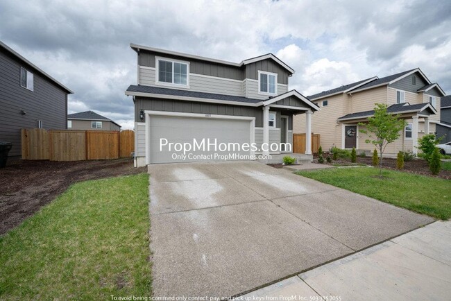 Foto del edificio - Three Bedroom Stunner in NE Salem!