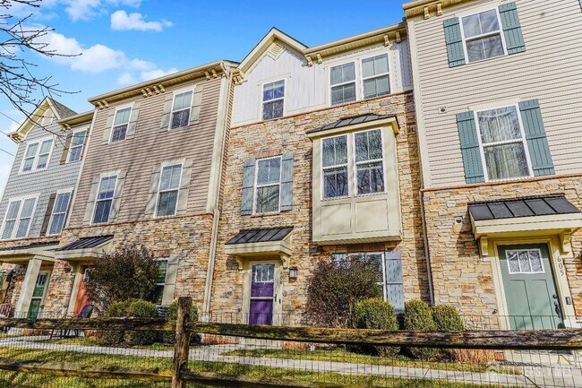 Foto del edificio - 606 Bayside Ct