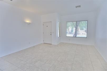 Foto del edificio - RANCHO SAHUARITA HOME, GATED COMMUNITY