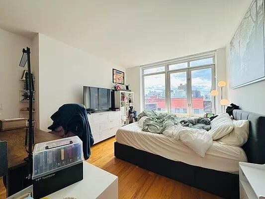 Building Photo - 196 Stanton St