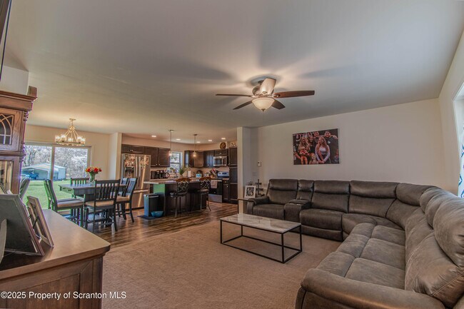 Foto del edificio - 151 Sandy Banks Rd