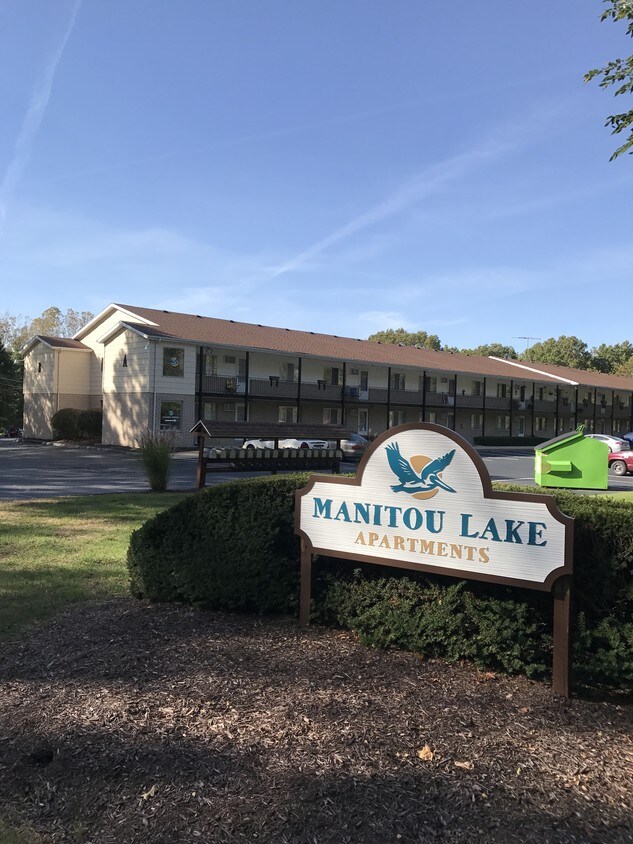Manitou Lake Apartments Apartments Lake Orion, MI