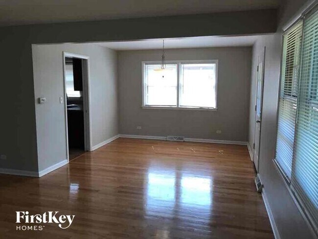 Foto del edificio - 1424 Willow Rd