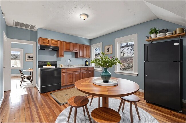 Foto del edificio - 170 Allston St