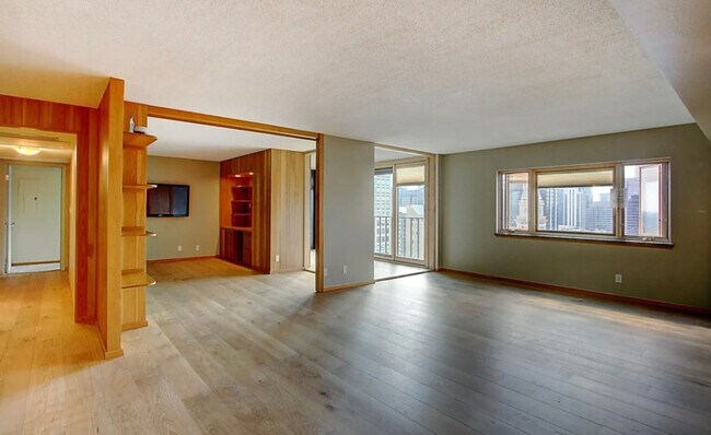 Building Photo - 1551 Larimer St