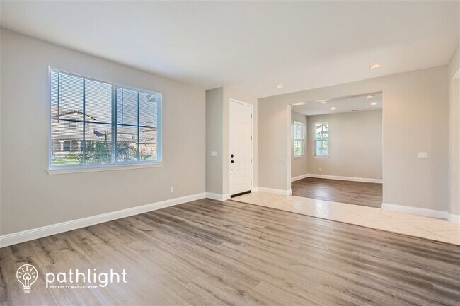 Building Photo - 28320 Spring Creek Way