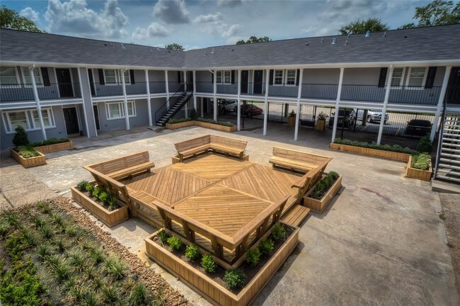 Foto del edificio - 427 W 16th St