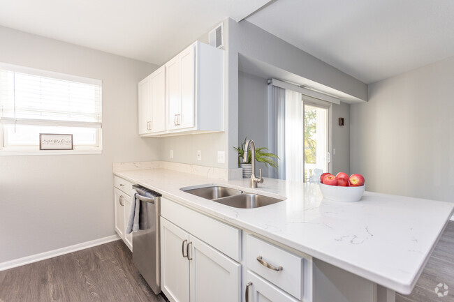 Interior Photo - Stoneridge Apartment Homes