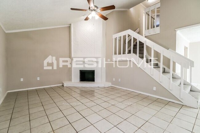 Foto del edificio - 6450 Dellfern Drive
