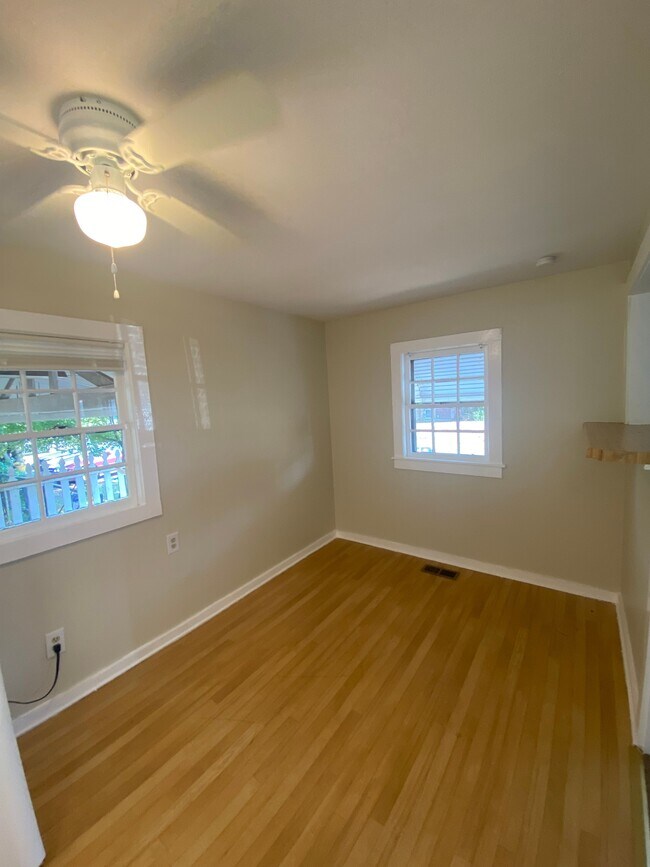 Foto del edificio - 2827 N Walnut St