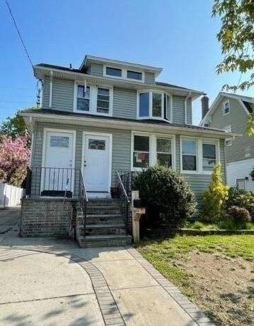 Primary Photo - 146 Lyon Pl