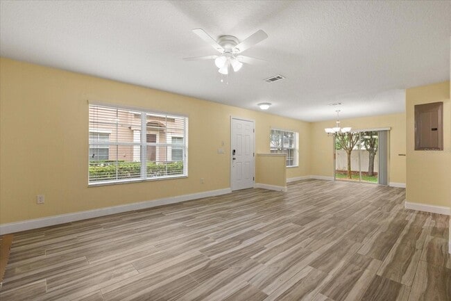 Building Photo - 326 Carina Cir