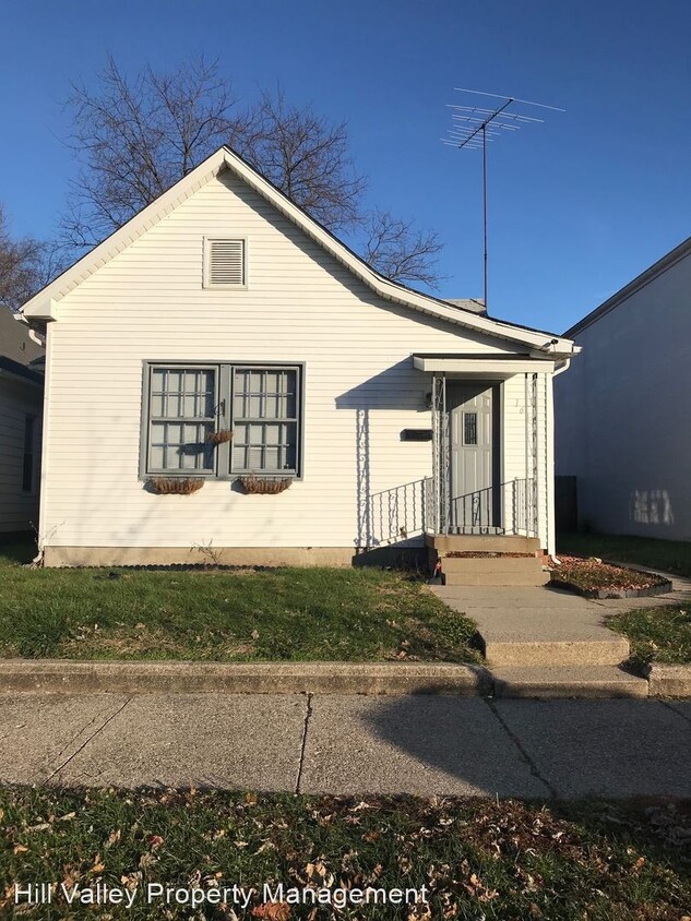 2 br, 1 bath House 1614 S 8th St House Rental in Terre Haute, IN