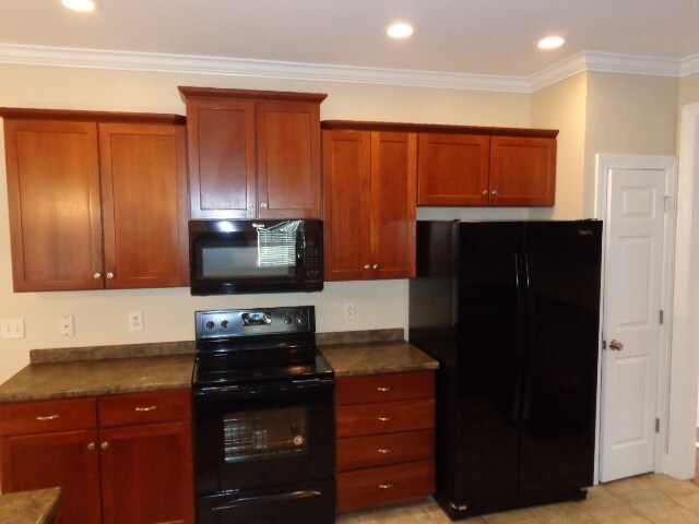 Building Photo - 3024 Silver Springs Ct
