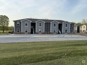 Building Photo - 416 1st St E