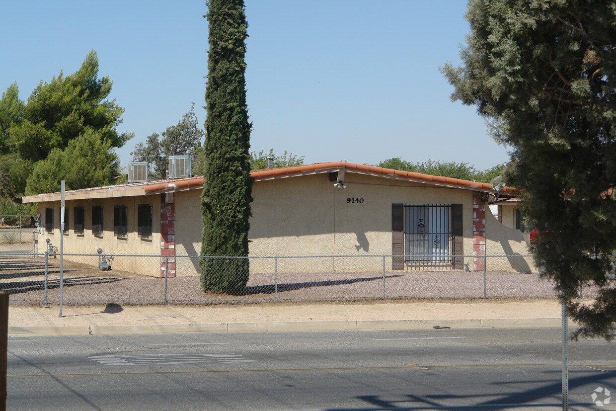 Building Photo - 9140 E Ave