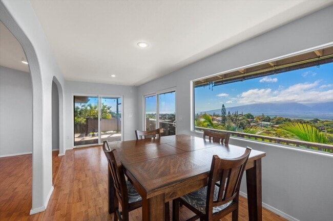 Building Photo - 55 Piimauna St