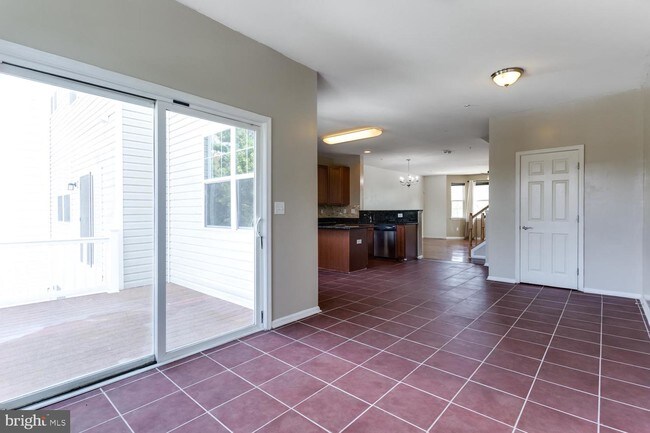 Foto del edificio - 584 Burr Oak Ct