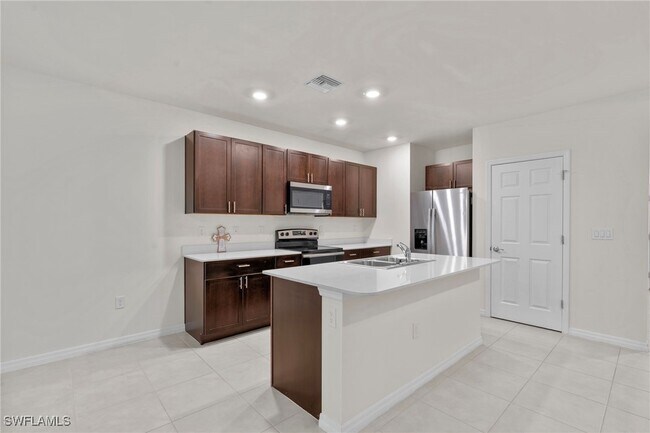Foto del edificio - 15535 Wildflower Cir