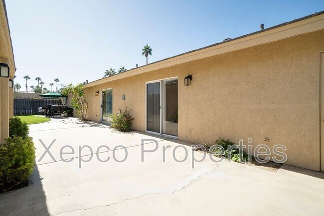 Foto del edificio - 41680 Maroon Town Drive