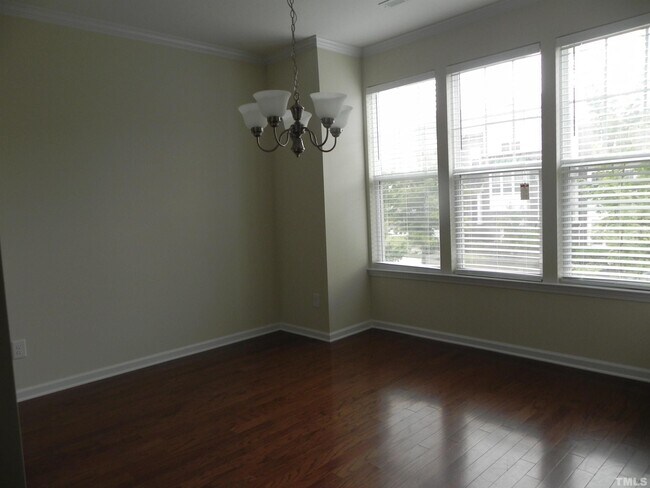 Foto del edificio - 10106 Glen Autumn Rd