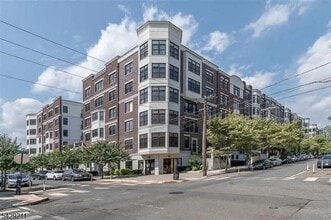 Building Photo - 1200 Grand St