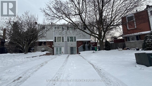 Building Photo - 10 Lynwood Ct