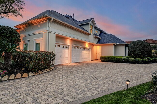 Building Photo - 1631 Lakeshore Way