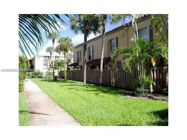 Foto del edificio - 7160 Fairway Dr