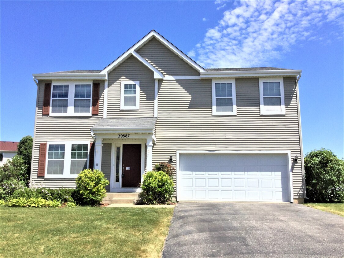 39887 N Stoneywood Drive House Rental in Beach Park, IL