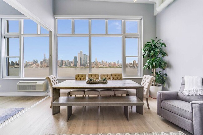 Foto del edificio - 1500 Hudson St