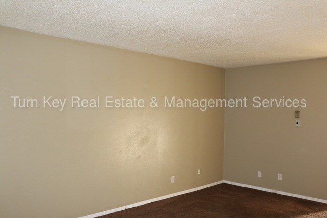 Building Photo - 5063 Ridglea Ln