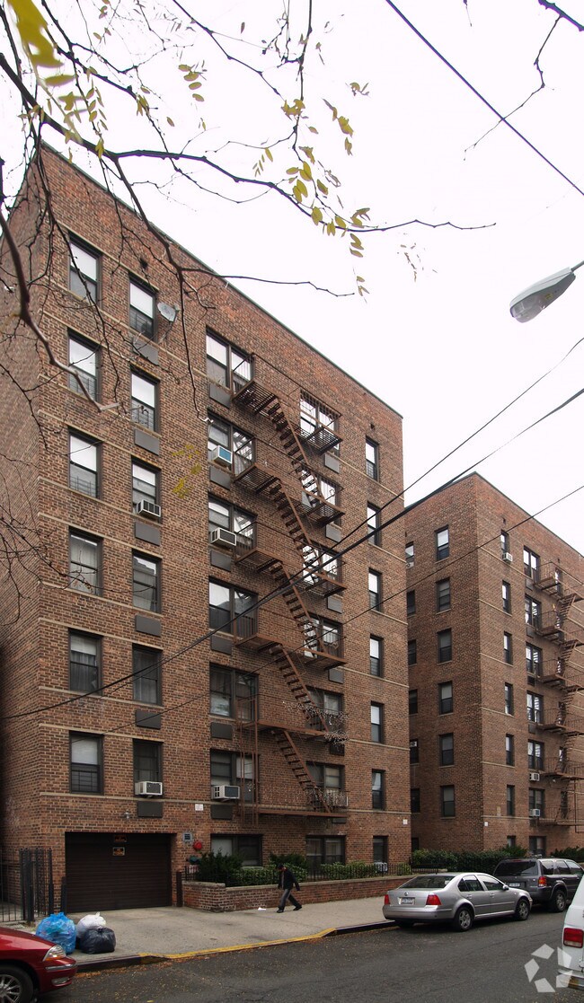Building Photo - 42-43 Ithaca St