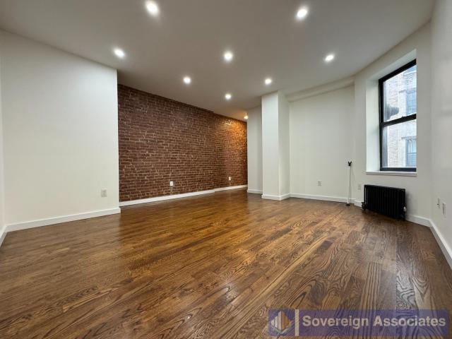 Building Photo - 5 bedroom in NEW YORK NY 10033