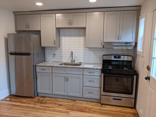 Kitchen - 651 George St
