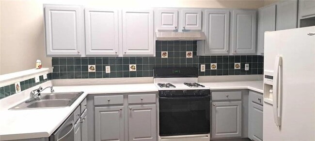 Building Photo - 327 Lee Miller Dr