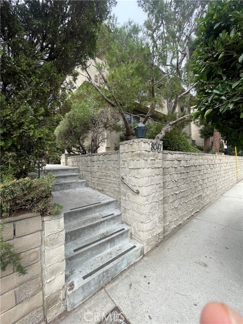 Building Photo - 8041 Redlands St