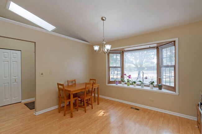Foto del edificio - 309 S Knollwood Dr