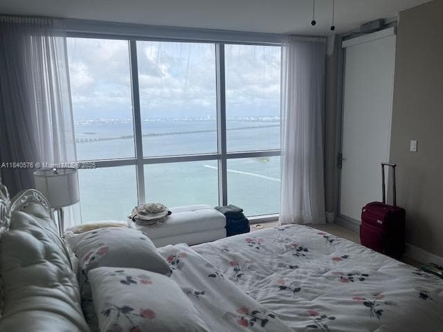 Foto del edificio - 1750 N Bayshore Dr