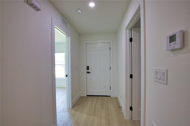 Building Photo - 17147 Carleen Ave