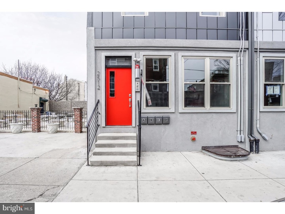 Foto principal - 2512 Frankford Ave