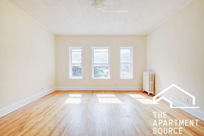 Foto del edificio - 2659 N Spaulding Ave